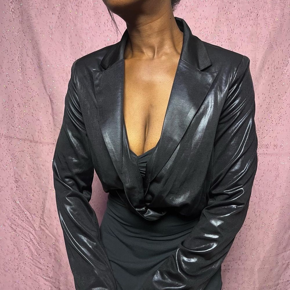 Blazer like blouse small black and shiny Los Angeles designer - Picture 2 of 5